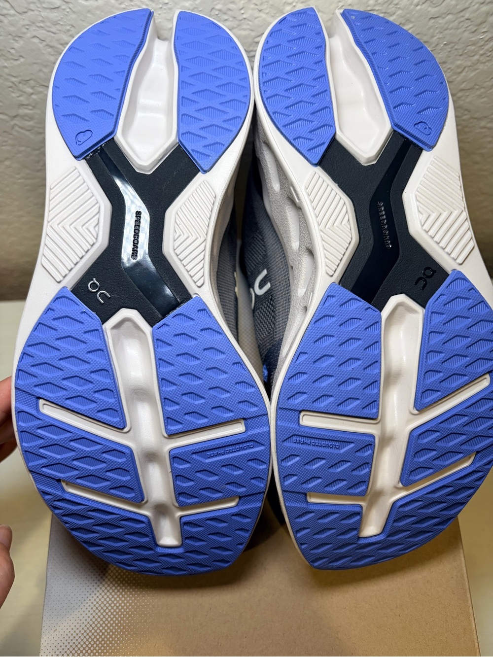 On Cloudeclipse Women's Black Frost Running Shoes 5.5W New - Picture 5 of 7